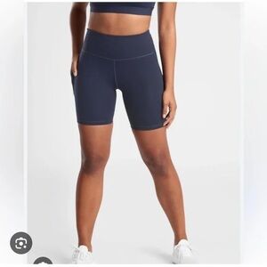 Athleta Ultimate Stash Pocket 9” Short in Navy